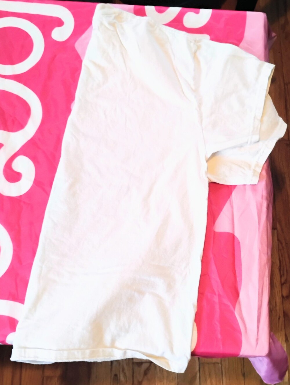 Rap Star Saweetie Pink Foil Tee - Picture 4 of 4